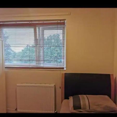 Nice Shared Flat Londra Exterior foto